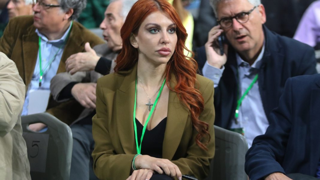 Η Β. Αναστασίου ανοίγει «παράθυρο» στον ΣΥΡΙΖΑ – «Θα μπορούσαμε να συζητήσουμε προγραμματικά»