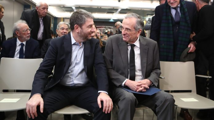 Οι «υπόγειοι δίαυλοι» ΠΑΣΟΚ – Σαμαρά