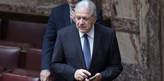 Το τηλεφώνημα Αβραμόπουλου – Κακλαμάνη και το αίτημα που απορρίφθηκε