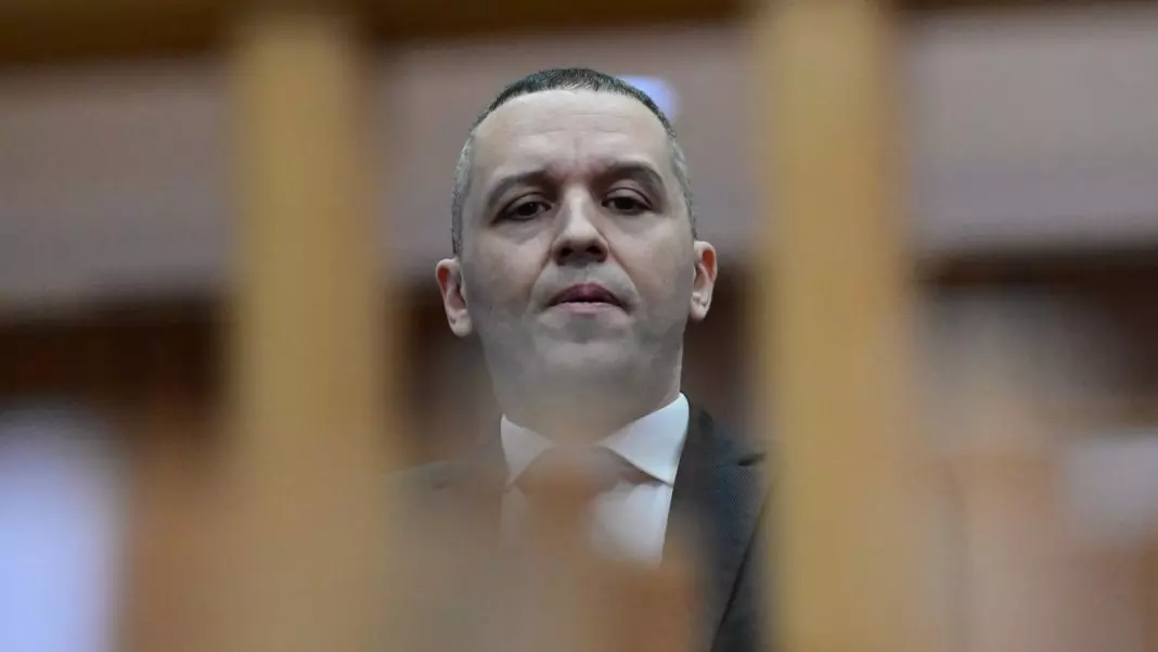 Αποφυλάκιση Κασιδιάρη: Η αμήχανη κυβέρνηση πετάει το μπαλάκι στη δικαιοσύνη
