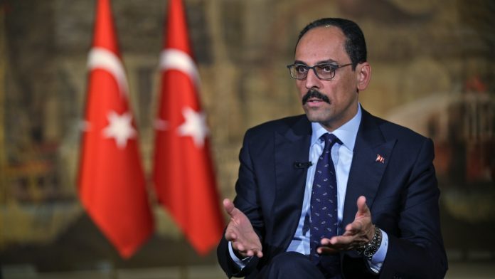 Yeni Safak: Ο Καλίν έστειλε μήνυμα στην Αθήνα για Αιγαίο και Ισραήλ – «Δεν θα επιτρέψουμε τετελεσμένα»