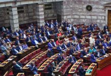 «Γαλάζιες» γκρίνιες στη Βουλή για Μπεκίρη – Χαρακόπουλο «Γαλάζιες» γκρίνιες στη Βουλή για Μπεκίρη – Χαρακόπουλο