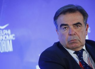Ανασκευάζει ο Σχοινάς μετά το «άδειασμα» στους προκατόχους του – «Έφυγαν με το κεφάλι ψηλά, τα προβλήματα ξεκίνησαν…