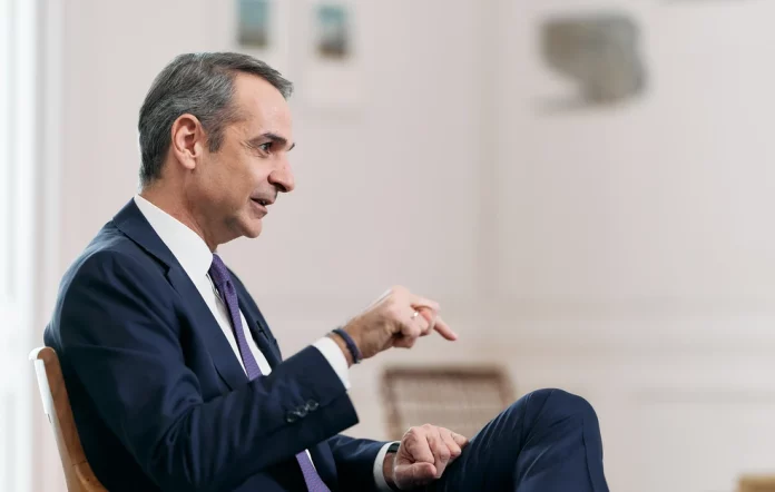 Η «ακτινογραφία» των νέων δημοσκοπήσεων: Το προβάδισμα Μητσοτάκη, το «αγκάθι» του βιοτικού επιπέδου και το καμπανάκι…