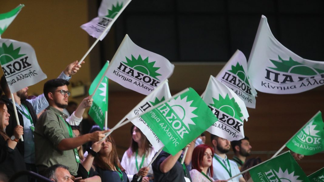 ΠΑΣΟΚ: «Ξεκίνημα νίκης» από το Ηράκλειο – Η 3η Σεπτέμβρη, η απάντηση Ανδρουλάκη στον Τσίπρα και η παρουσία Παπανδρέου