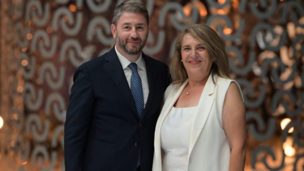Τελιγιορίδου και Αβραμάκης προσχωρούν στο ΠΑΣΟΚ