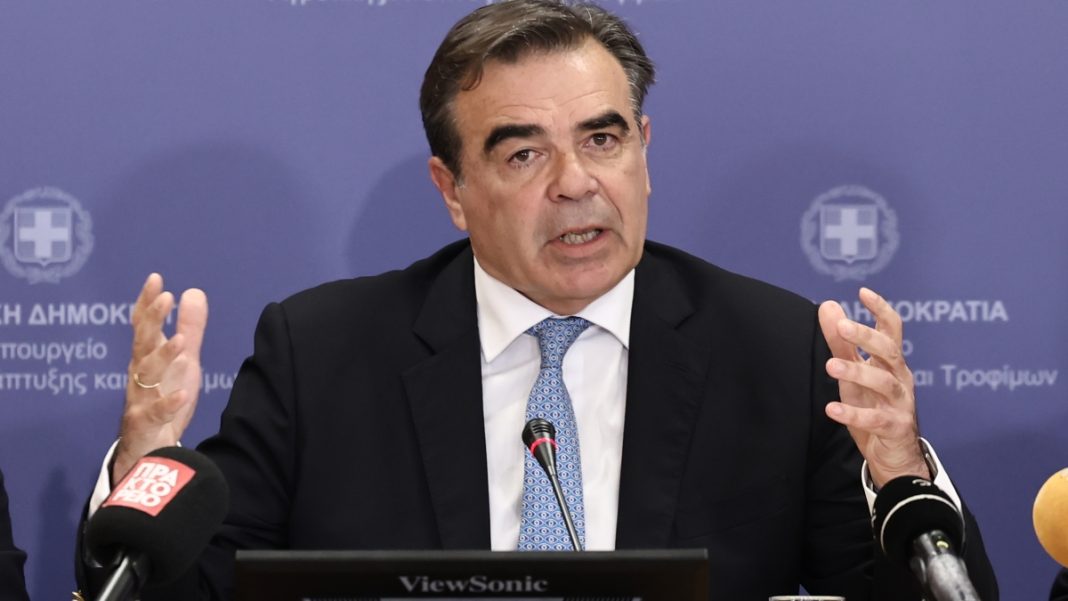LIVE C Μαργαρίτης Σχοινάς: Σφαίρες