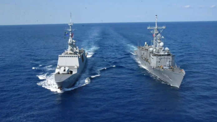 Γαλλο-τουρκική ναυτική άσκηση PASSEX στην Ανατολική Μεσόγειο Γαλλο-τουρκική ναυτική άσκηση PASSEX στην Ανατολική Μεσόγειο