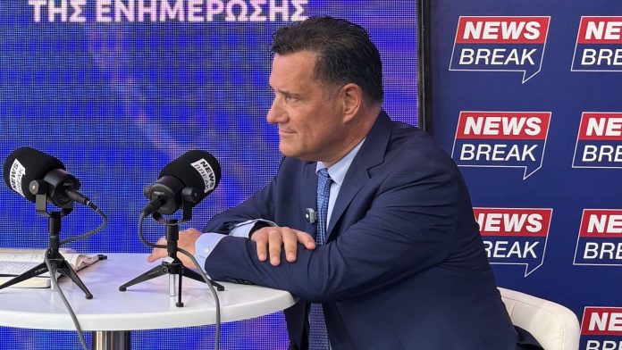 Άδωνις Γεωργιάδης στο Newsbreak: «Έχουμε περισσότερους γιατρούς από όσους χρειαζόμαστε»