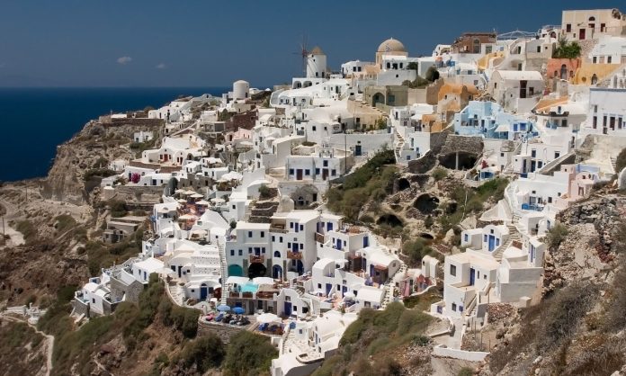 Σαντορίνη: Πέθανε 68χρονος επιβάτης κρουαζιερόπλοιου κατά τη διάρκεια του ταξιδιού