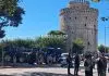Θεσσαλονίκη: Στο Λευκό Πύργο με τα τρακτέρ οι αγρότες – “Είμαστε σε χειρότερη κατάσταση από ότι ήμασταν στα μπλόκα του…