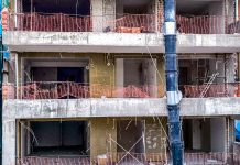 Ακίνητα: «Μάχη» για τα φθηνά σπίτια – Έως 42 φορές μεγαλύτερη η ζήτηση στα χαμηλά ενοίκια Ακίνητα: «Μάχη» για τα φθηνά σπίτια – Έως 42 φορές μεγαλύτερη η ζήτηση στα χαμηλά ενοίκια