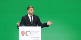 Ανδρουλάκης από τη ΔΕΘ: “Τώρα είναι η ώρα των μεγάλων αποφάσεων” – Οι 7 δεσμεύσεις του ΠΑΣΟΚ Ανδρουλάκης από τη ΔΕΘ: “Τώρα είναι η ώρα των μεγάλων αποφάσεων” – Οι 7 δεσμεύσεις του ΠΑΣΟΚ