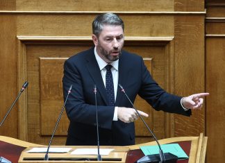 «Ανδρουλάκης vs Μητσοτάκης σημειώσατε 1» λένε στο ΠΑΣΟΚ – Η συνάντηση με τους βουλευτές και η απουσία Πάνα Ανδρουλάκης: Από το “Μητσοτάκης ή χάος” πήγατε στο “Μητσοτάκης ή Ερντογάν”