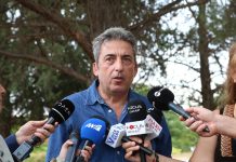 Ασλανίδης στη δίκη για τα Τεμπη: «Δεν ψάχνουμε αόρατα φορτία, ψάχνουμε τον λόγο που κάηκαν τα παιδιά μας – Πήραμε κλειστά φέρετρα, κι αυτοί τα κέρδη» Ασλανίδης στη δίκη για τα Τεμπη: «Δεν ψάχνουμε αόρατα φορτία, ψάχνουμε τον λόγο που κάηκαν τα παιδιά μας – Πήραμε…