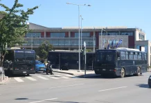Η Ένωση Αστυνομικών Ροδόπης καταγγέλλει την επικίνδυνη κατάσταση λεωφορείων μεταφοράς προσωπικού: «Επανειλημμένες βλάβες εν ώρα κίνησης» Η Ένωση Αστυνομικών Ροδόπης καταγγέλλει την επικίνδυνη κατάσταση λεωφορείων μεταφοράς προσωπικού: «Επανειλημμένες…