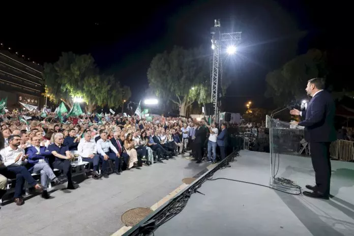 Ένα υπερχρεωμένο κόμμα με εκδηλώσεις σαν του Ηρακλείου