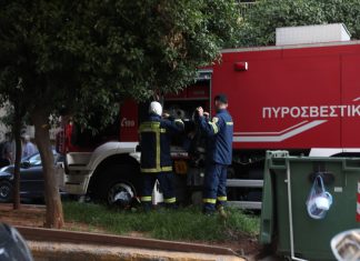 Φωτιά τώρα σε διαμέρισμα στην Κυψέλη