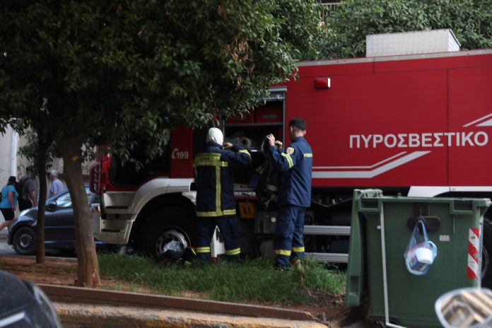 Φωτιά τώρα σε διαμέρισμα στην Κυψέλη Φωτιά τώρα σε διαμέρισμα στην Κυψέλη