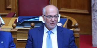 Θα κάνουν «ντου» οι απέναντι αν φύγει ο Μητσοτάκης; - Και οι... εξωγήινοι;