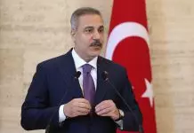Χακάν Φιντάν: «Απειλή για εμάς η στρατικοποίηση των ελληνικών νησιών» Χακάν Φιντάν: «Απειλή για εμάς η στρατικοποίηση των ελληνικών νησιών»