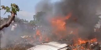 Συντριβή αεροσκάφους στην ΛΔ Κονγκό: Στους 17 οι νεκροί μεταξύ των οποίων και αξιωματικοί του στρατού (Video)