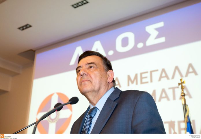 Γιατί ο Καρατζαφέρης δεν βλέπει συνεργασία Μητσοτάκη-Βελόπουλου Γιατί ο Καρατζαφέρης δεν βλέπει συνεργασία Μητσοτάκη-Βελόπουλου