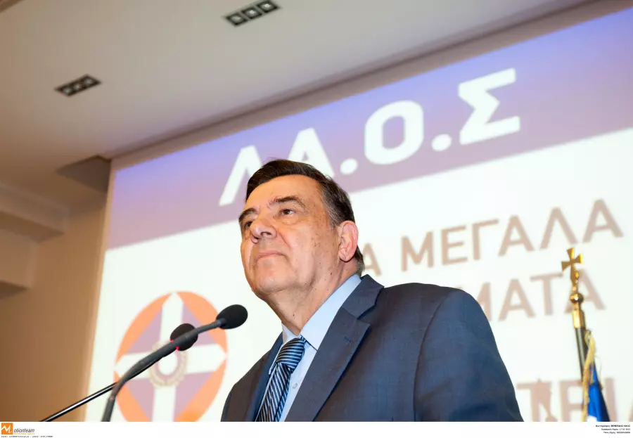 Γιατί ο Καρατζαφέρης δεν βλέπει συνεργασία Μητσοτάκη-Βελόπουλου