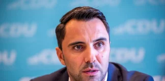 Γερμανία: Παραιτήθηκε ο επικεφαλής του CDU στο Μεκλεμβούργο μετά την εκλογική «καταστροφή» Γερμανία: Παραιτήθηκε ο επικεφαλής του CDU στο Μεκλεμβούργο μετά την εκλογική «καταστροφή»