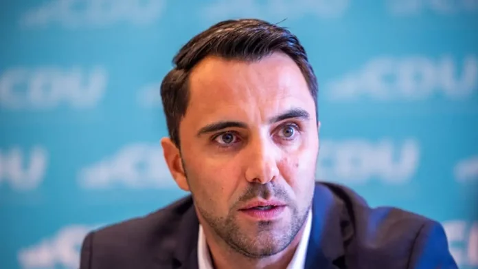 Γερμανία: Παραιτήθηκε ο επικεφαλής του CDU στο Μεκλεμβούργο μετά την εκλογική «καταστροφή» Γερμανία: Παραιτήθηκε ο επικεφαλής του CDU στο Μεκλεμβούργο μετά την εκλογική «καταστροφή»
