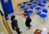 Βραζιλία: Καρέ καρέ 17χρονη επιτίθεται με μαχαίρι κατά καθηγήτριας - (VIDEO)