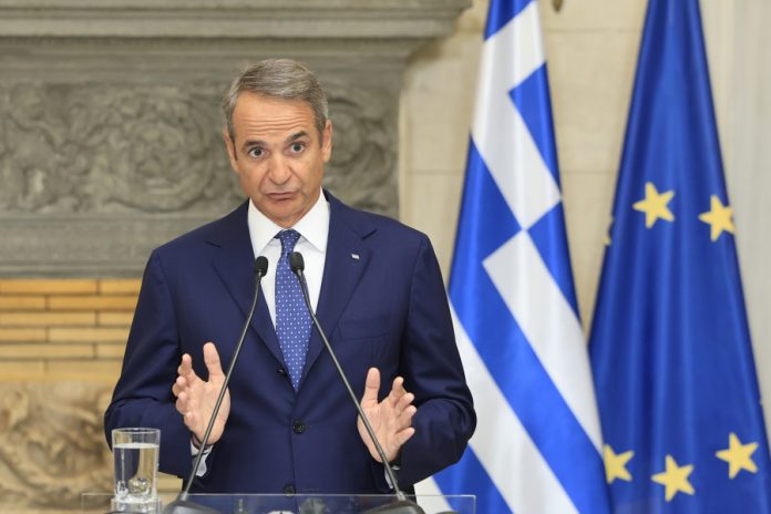 Επιβεβαιώνεται το τηλεφώνημα στο οικονομικό επιτελείο Επιβεβαιώνεται το τηλεφώνημα στο οικονομικό επιτελείο