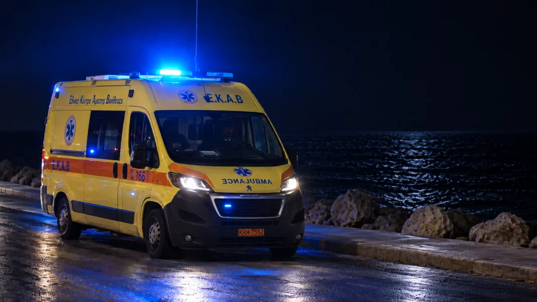 ekav Βόλος: 50χρονος κατέρρευσε ενώ ψάρευε στο λιμάνι – Διασωληνωμένος στη ΜΕΘ μετά από ανακοπή