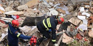 Αδιανόητη τραγωδία με έξι νεκρούς από την έκρηξη σε κτίριο στην Πλάκα – Εντοπίστηκαν και οι δύο τελευταίες σοροί