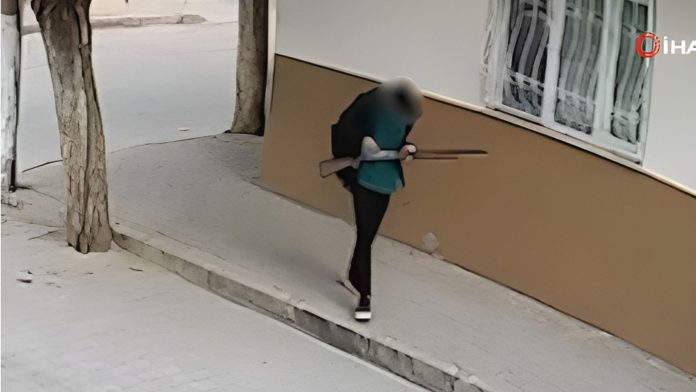 Τουρκία: Έντεκα οι τραυματίες μαθητές από την ένοπλη επίθεση έξω από σχολείο, δύο σε κρίσιμη κατάσταση – Συνελήφθη…