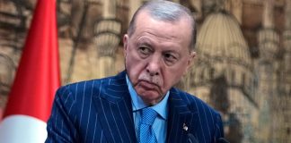 Συνελήφθη πρώην διοικητής του τουρκικού ΣΔΟΕ – «Ξεσκόνιζε» την περιουσία του Ερντογάν Συνελήφθη πρώην διοικητής του τουρκικού ΣΔΟΕ – «Ξεσκόνιζε» την περιουσία του Ερντογάν