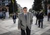 Στα δύσκολα... Καρατζαφέρης