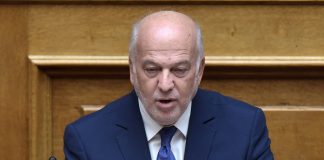 Φλωρίδης: Ο Τσίπρας έχει άγνοια των διεθνών κανόνων, είναι επικίνδυνος για τη χώρα Φλωρίδης: Ο Τσίπρας έχει άγνοια των διεθνών κανόνων, είναι επικίνδυνος για τη χώρα