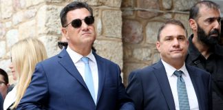 Το σχόλιο της Χαριλάου για τη συγγνώμη Γεωργιάδη στην οικογένεια Μαζωνάκη Το σχόλιο της Χαριλάου για τη συγγνώμη Γεωργιάδη στην οικογένεια Μαζωνάκη