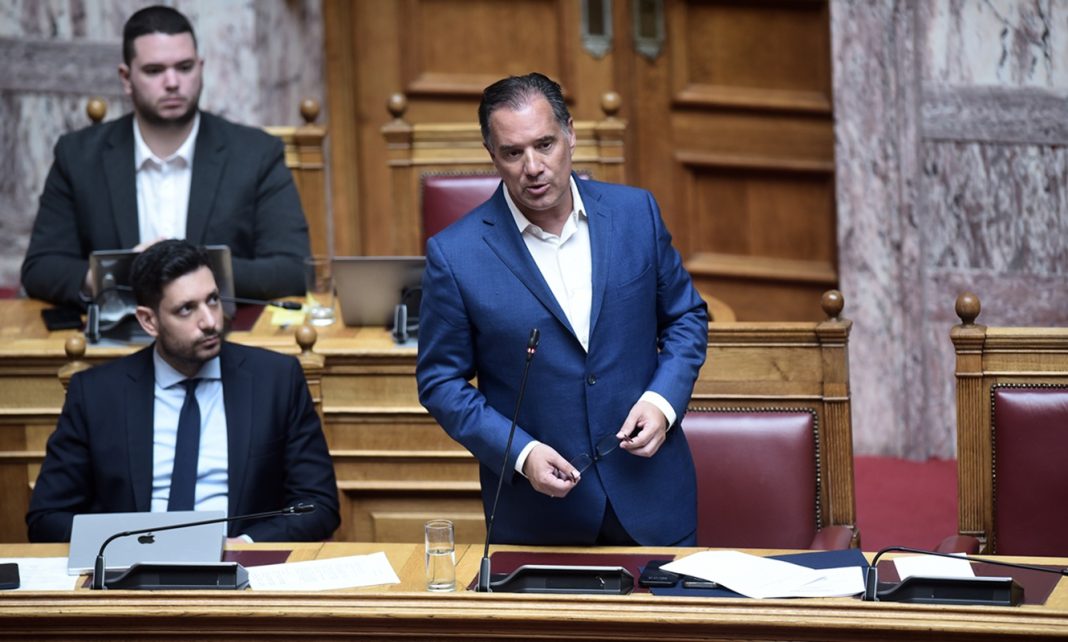 Γεωργιάδης: “Κατάντια! Ο Πολάκης θέλει να βάλει κάποιον φυλακή, μήπως και πιάσει το 3%”