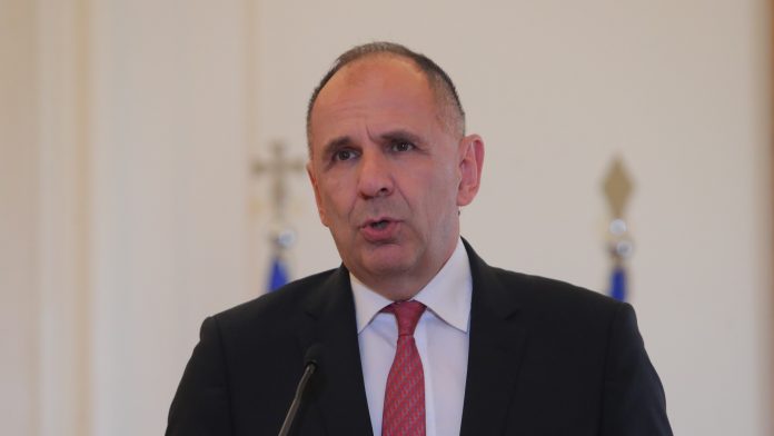 Γεραπετρίτης: Καμία πιθανότητα υποχώρησης σε κυριαρχικά μας δικαιώματα