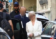 Δημογλίδου: Δεν αποκλείεται η εμπλοκή τρίτου προσώπου στην υπόθεση Μαζωνάκη, υπάρχουν αποκλίσεις στις καταθέσεις των εργαζομένων στο ιατρείο Δημογλίδου: Δεν αποκλείεται η εμπλοκή τρίτου προσώπου στην υπόθεση Μαζωνάκη, υπάρχουν αποκλίσεις στις καταθέσεις των…