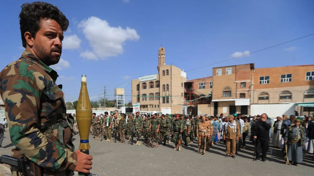 houthi23-xrm Συναγερμός στη Σαουδική Αραβία μετά τις επιθέσεις των Χούθι: Τουρκία και Πακιστάν στο πλευρό του Ριάντ