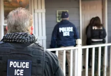 Ανατροπή Τραμπ στην ICE: Απέσυρε τον διορισμό του επικεφαλής της υπηρεσίας απελάσεων Ανατροπή Τραμπ στην ICE: Απέσυρε τον διορισμό του επικεφαλής της υπηρεσίας απελάσεων
