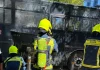 Φωτιά σε κλούβα της ΥΑΤ στο κέντρο της Αθήνας (VIDEO)