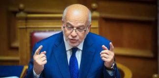 Φλωρίδης: Το ΠΑΣΟΚ αυτογελοιοποιήθηκε στη Βουλή, παρακμιακό το ντουέτο του Δουδωνή με την Κωνσταντοπούλου Φλωρίδης: Το ΠΑΣΟΚ αυτογελοιοποιήθηκε στη Βουλή, παρακμιακό το ντουέτο του Δουδωνή με την Κωνσταντοπούλου