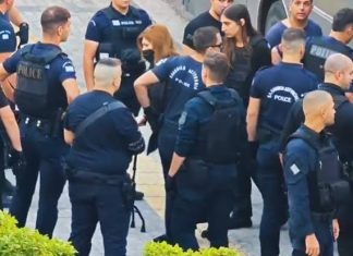 Στο Εφετείο η Ρούλα Πισπιρίγκου για τη δολοφονία της Τζωρτζίνας, κρατούσε μπαστούνι Στο Εφετείο η Ρούλα Πισπιρίγκου για τη δολοφονία της Τζωρτζίνας, κρατούσε μπαστούνι