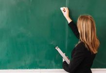 Αναπληρωτές εκπαιδευτικοί: Ουδέν μονιμότερον του προσωρινού; Δέκα χρόνια με μια βαλίτσα στο χέρι