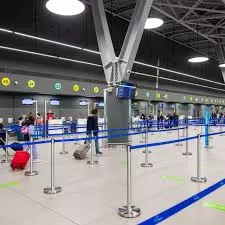 Αναγκαστική προσγείωση στη Θεσσαλονίκη σε πτήση προς Ρόδο: Επιβάτες βιντεοσκοπούσαν το προσωπικό, έκαναν φασαρία και…