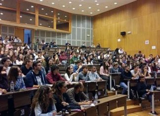 Στη Δικαιοσύνη προσφεύγει ο Δικηγορικός Σύλλογος Αθηνών για τις μη κρατικές Νομικές σχολές Στη Δικαιοσύνη προσφεύγει ο Δικηγορικός Σύλλογος Αθηνών για τις μη κρατικές Νομικές σχολές